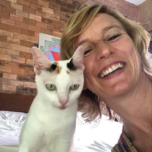 Profile image for pet sitter Lorraine