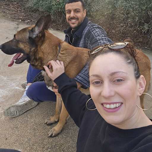 Profile image for pet sitters LOU & Samir