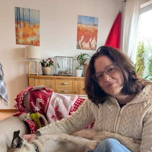 Profile image for pet sitter Jennifer