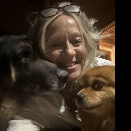 Profile image for pet sitter Sherry