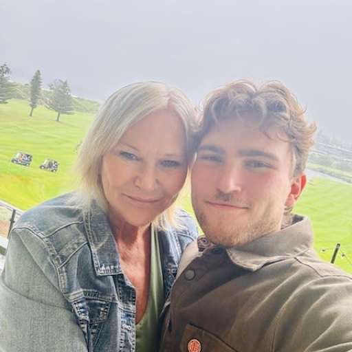 Profile image for pet sitters Glenda & Finn