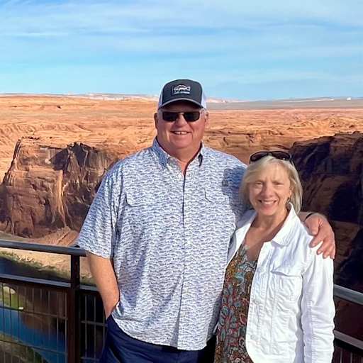 Profile image for pet sitters Janie & Sam