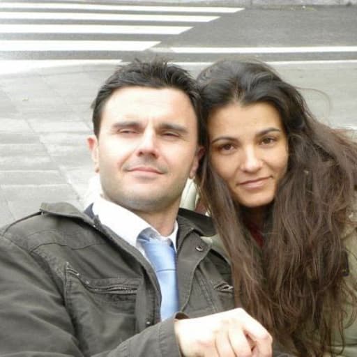 Profile image for pet sitters Giuseppe and Sara & S.