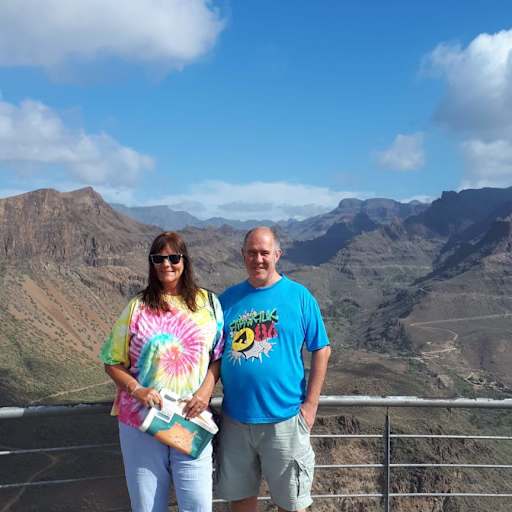 Profile image for pet sitters Andrew & Kate 