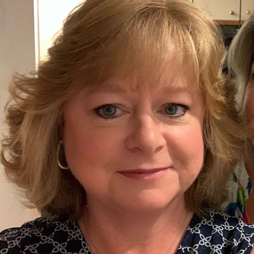 Profile image for pet sitter Lori