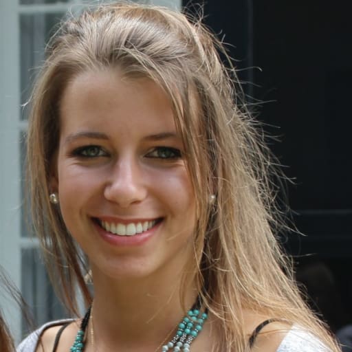 Profile image for pet sitter Laura