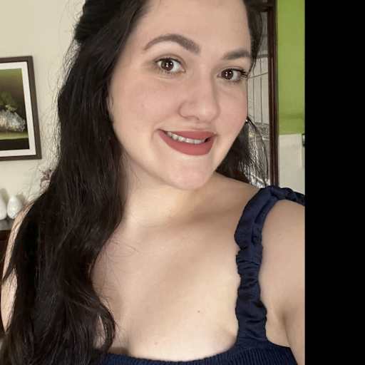 Profile image for pet sitter andressa