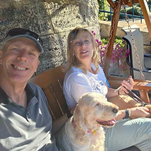 Profile image for pet sitters Paula & Phil