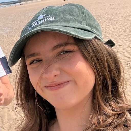 Profile image for pet sitter sienna