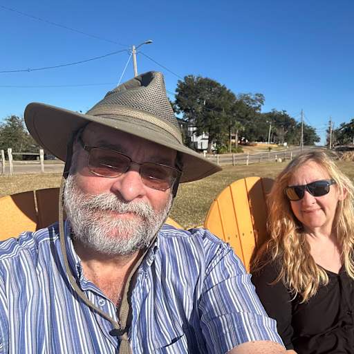 Profile image for pet sitters David & Thomasene