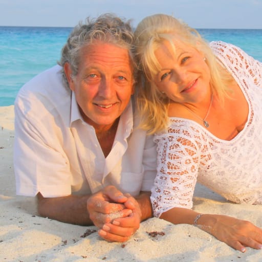 Profile image for pet sitters Cyndi & Ron