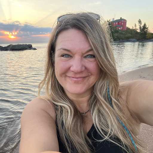 Profile image for pet sitter Maureen