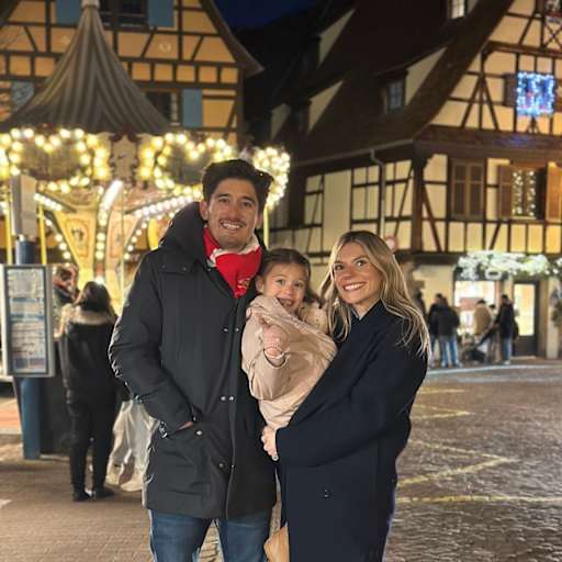 Profile image for pet sitters Miguel & Lison