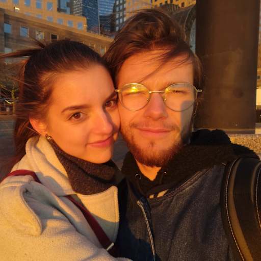 Profile image for pet sitters Julia & Youri