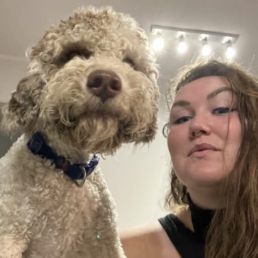 Profile image for pet sitter Elisabeth