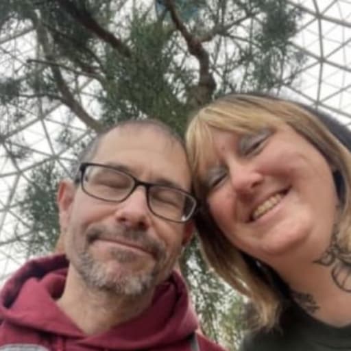 Profile image for pet sitters Kimberly & Michael 