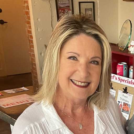 Profile image for pet sitter Kathy