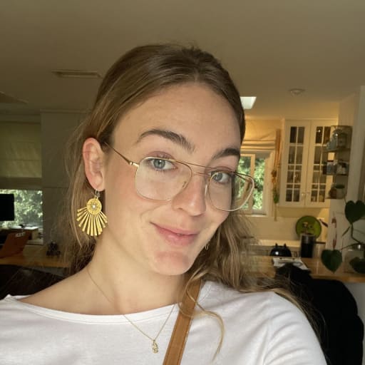 Profile image for pet sitter Torrey