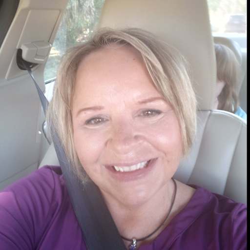 Profile image for pet sitter Dolores