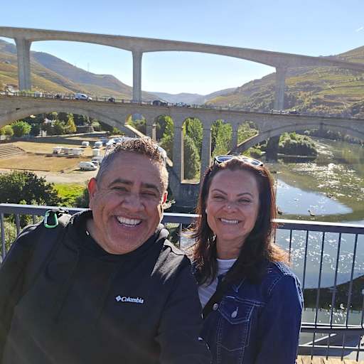 Profile image for pet sitters Caroline & Eric