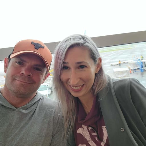 Profile image for pet sitters Nicole & Kyle