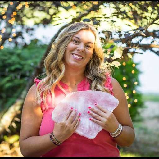 Profile image for pet sitter Amanda