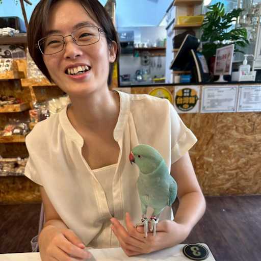 Profile image for pet sitter Bi-Jen