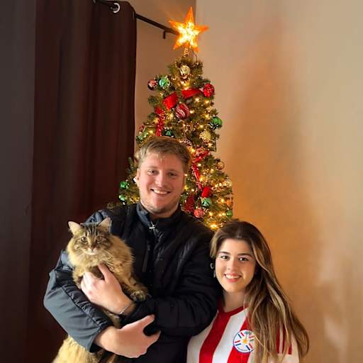 Profile image for pet sitters Tatiana & Clark