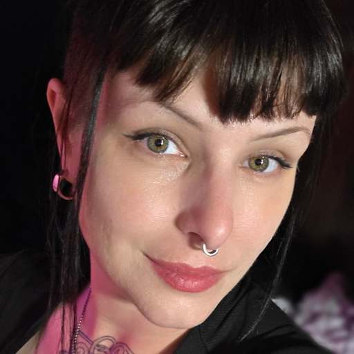 Profile image for pet sitter Amber