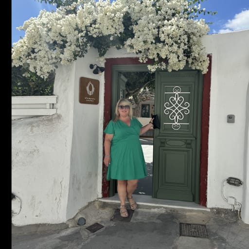 Profile image for pet sitter Emily