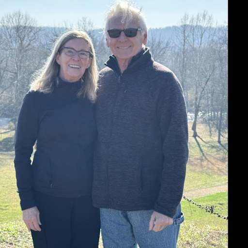 Profile image for pet sitters Sharon & Frank