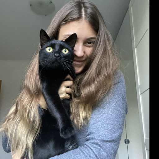 Profile image for pet sitter Lea Alexa
