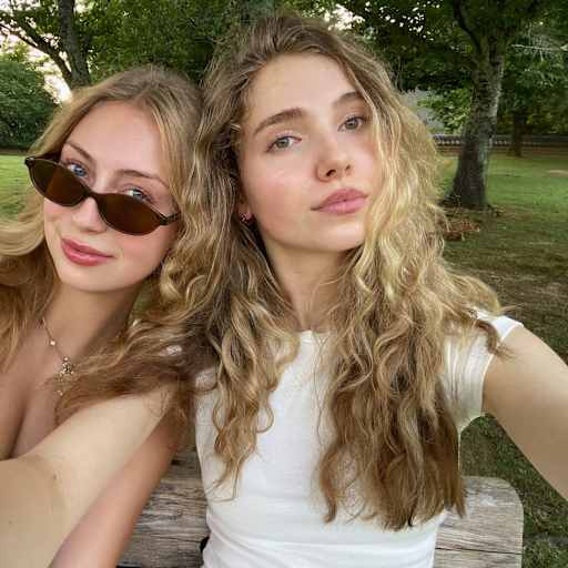 Profile image for pet sitters Diana & Anna