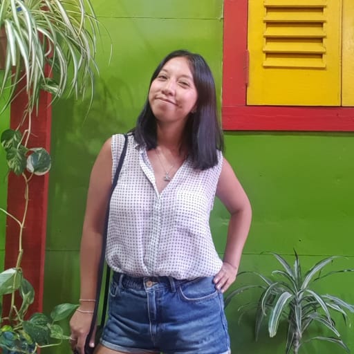 Profile image for pet sitter Shirley Andrea