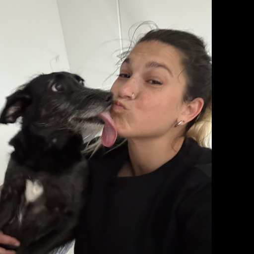 Profile image for pet sitter Estefania