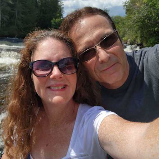 Profile image for pet sitters Johl & Jennifer