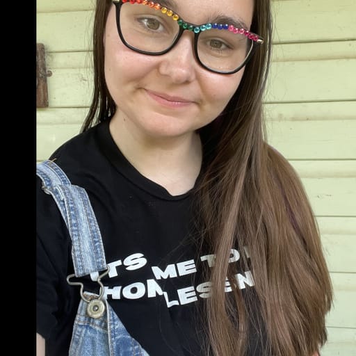 Profile image for pet sitter Winona