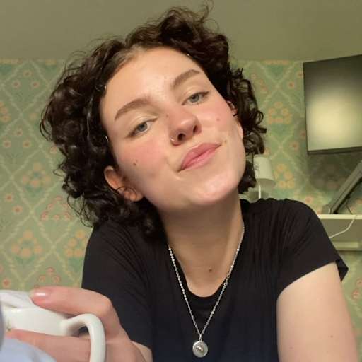 Profile image for pet sitter Vera
