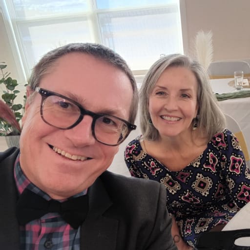 Profile image for pet sitters Kim & Simon
