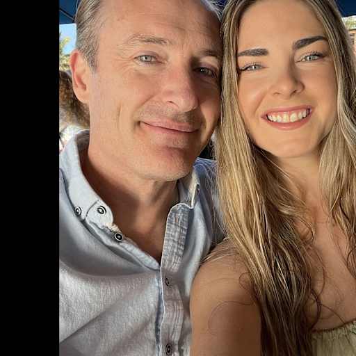 Profile image for pet sitters Jenna & Brenton