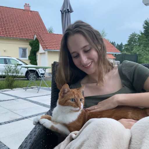 Profile image for pet sitter Sina