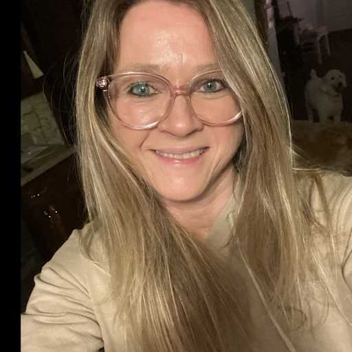 Profile image for pet sitter Marsha