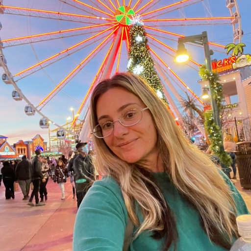 Profile image for pet sitter Heather