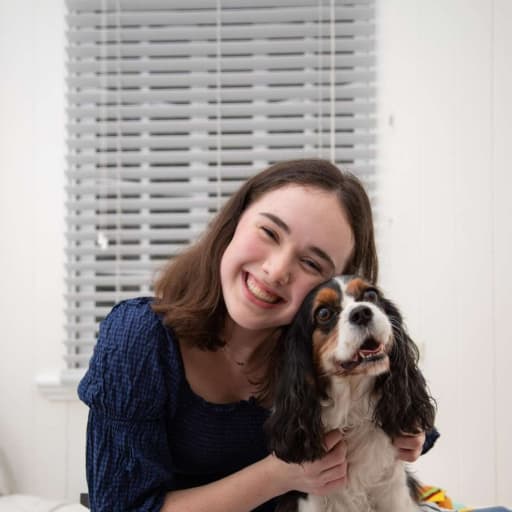 Profile image for pet sitter Olivia