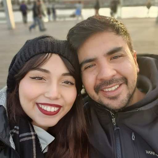 Profile image for pet sitters Katherine & Lorenzo