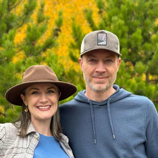 Profile image for pet sitters Elisabeth & Paul