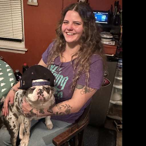 Profile image for pet sitter Courtney