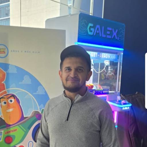 Profile image for pet sitter Luis