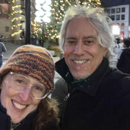Profile image for pet sitters Wendy & Jerry