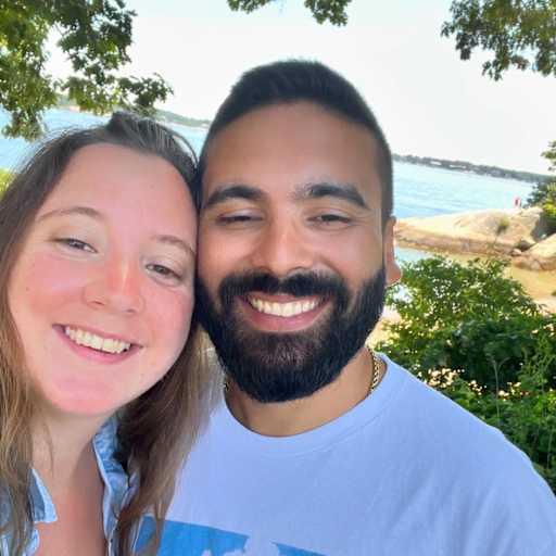 Profile image for pet sitters Isabel & David
